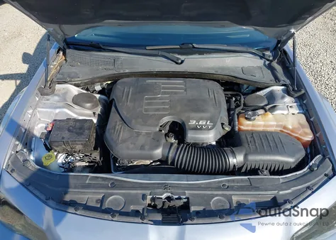 2015 Chrysler 300 Limited из США, поврежденный, VIN 2C3CCAAG7FH903888